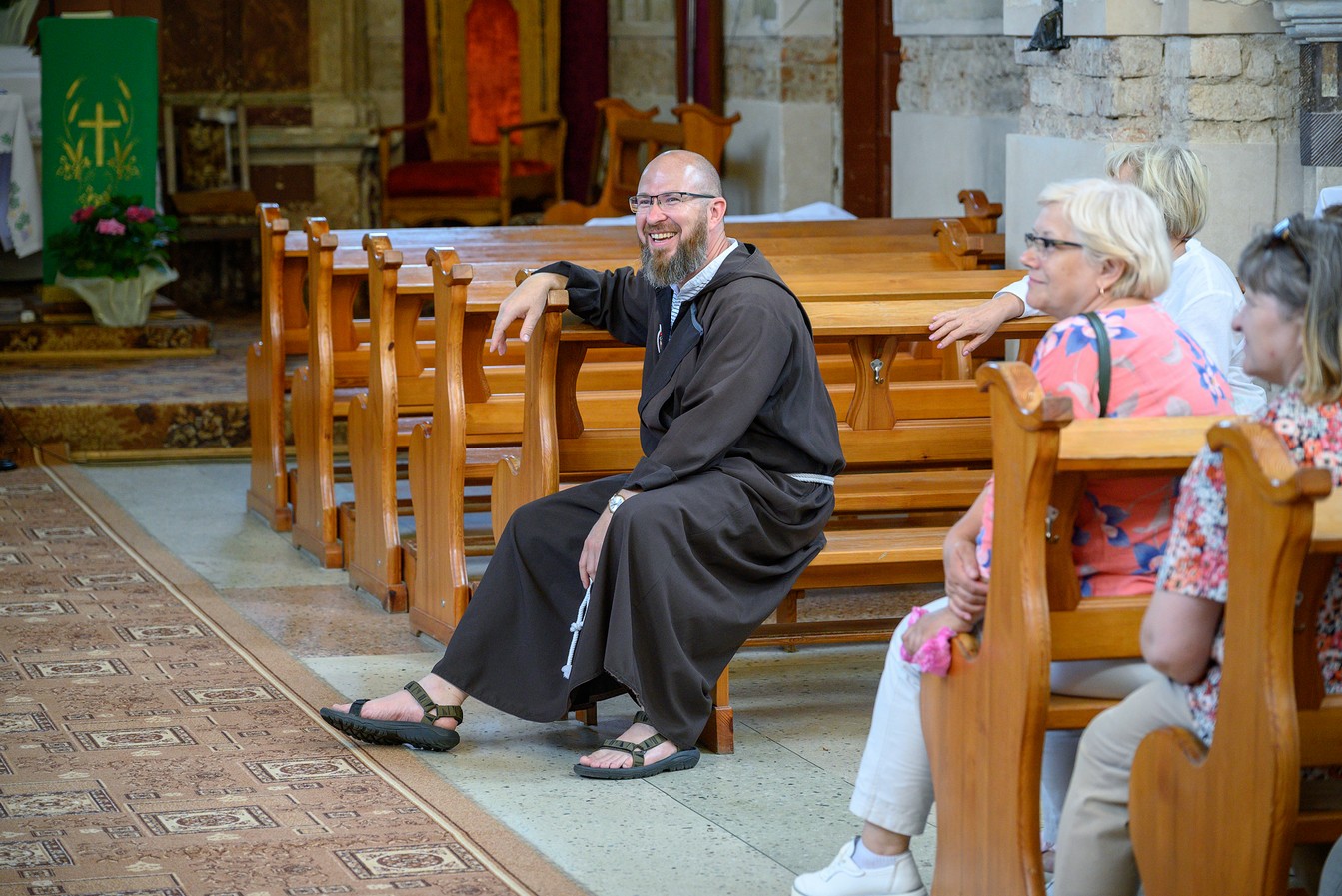 vandrouka2906202400102