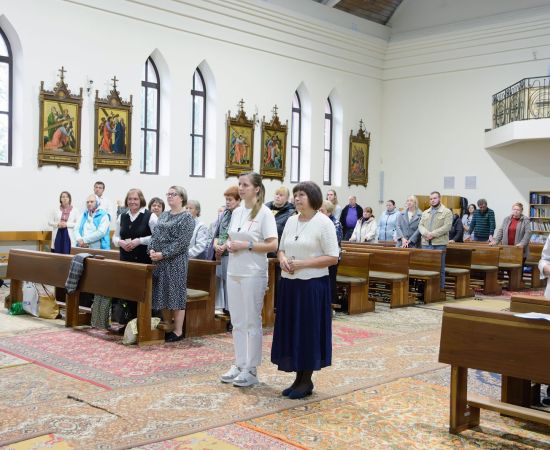 Obraz do wydarzenia У свята Стыгматаў св. Францішка дзве сястры ФОС склалі абяцанні евангельскага жыцця